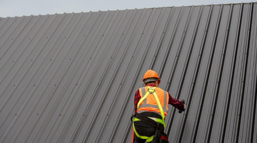 Professional gutter cleaning in Carleton, NE